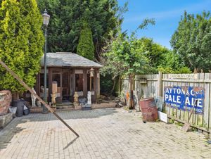 Photo 15- click for photo gallery